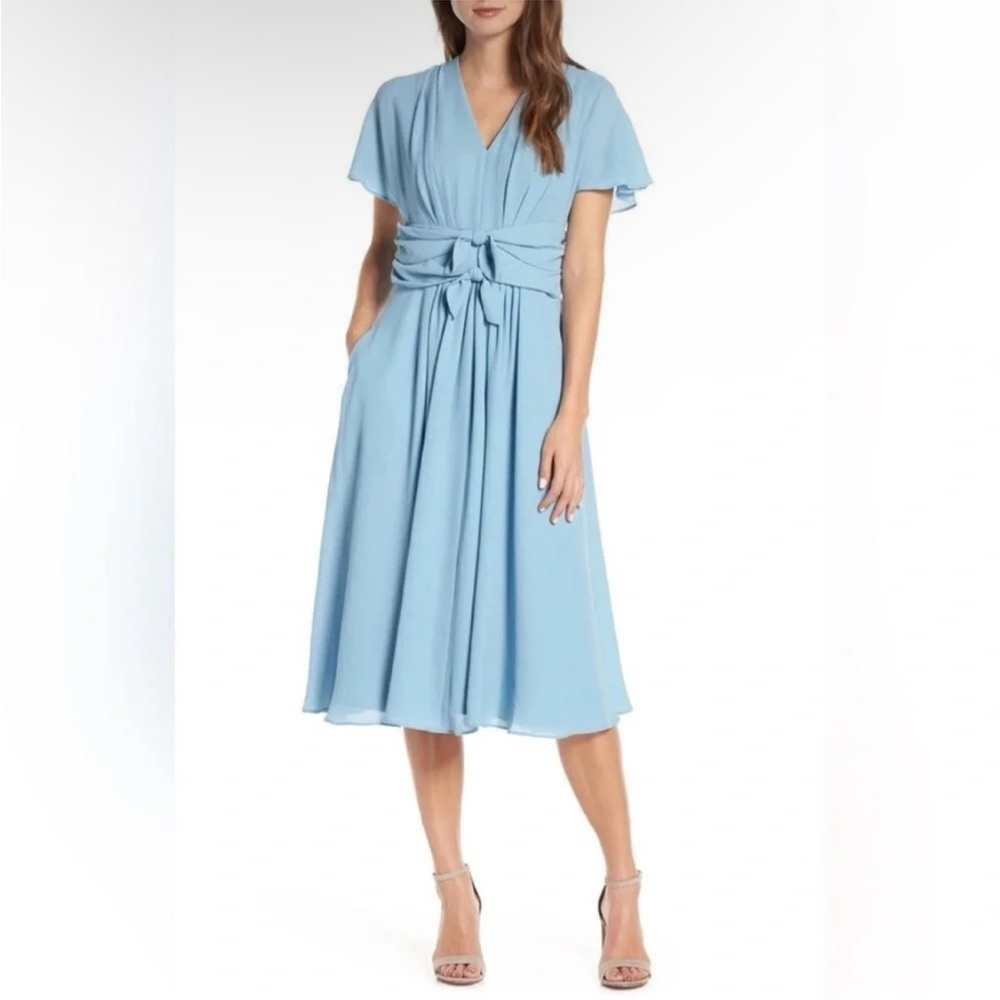 Gal meets dress. Perfect condition